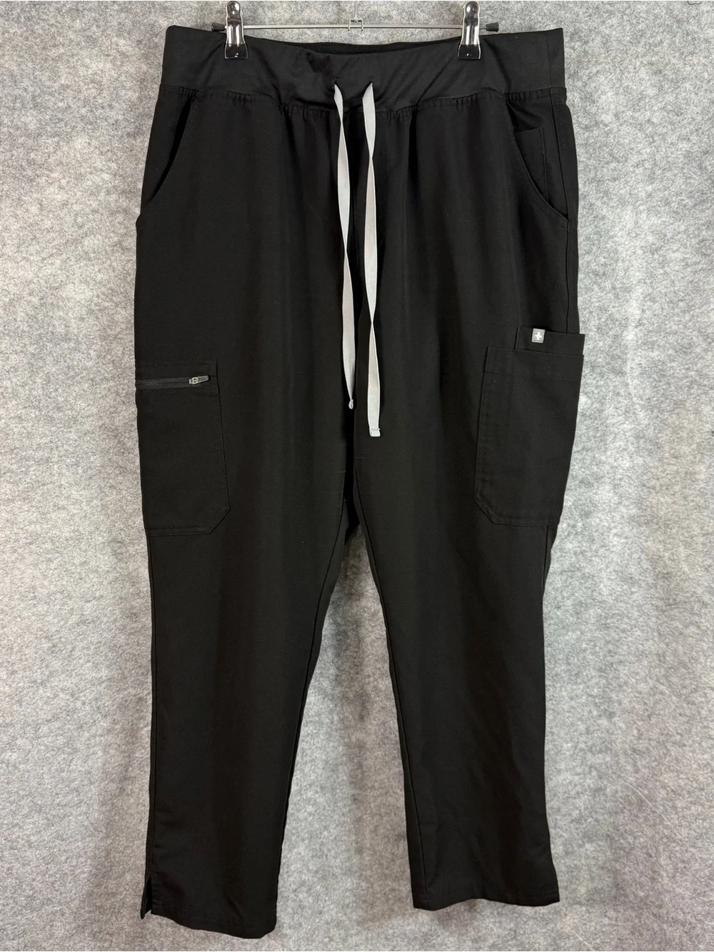 FIGS Technical Collection Women’s XL Black Solid Medical Scrub Set Top & Pants
